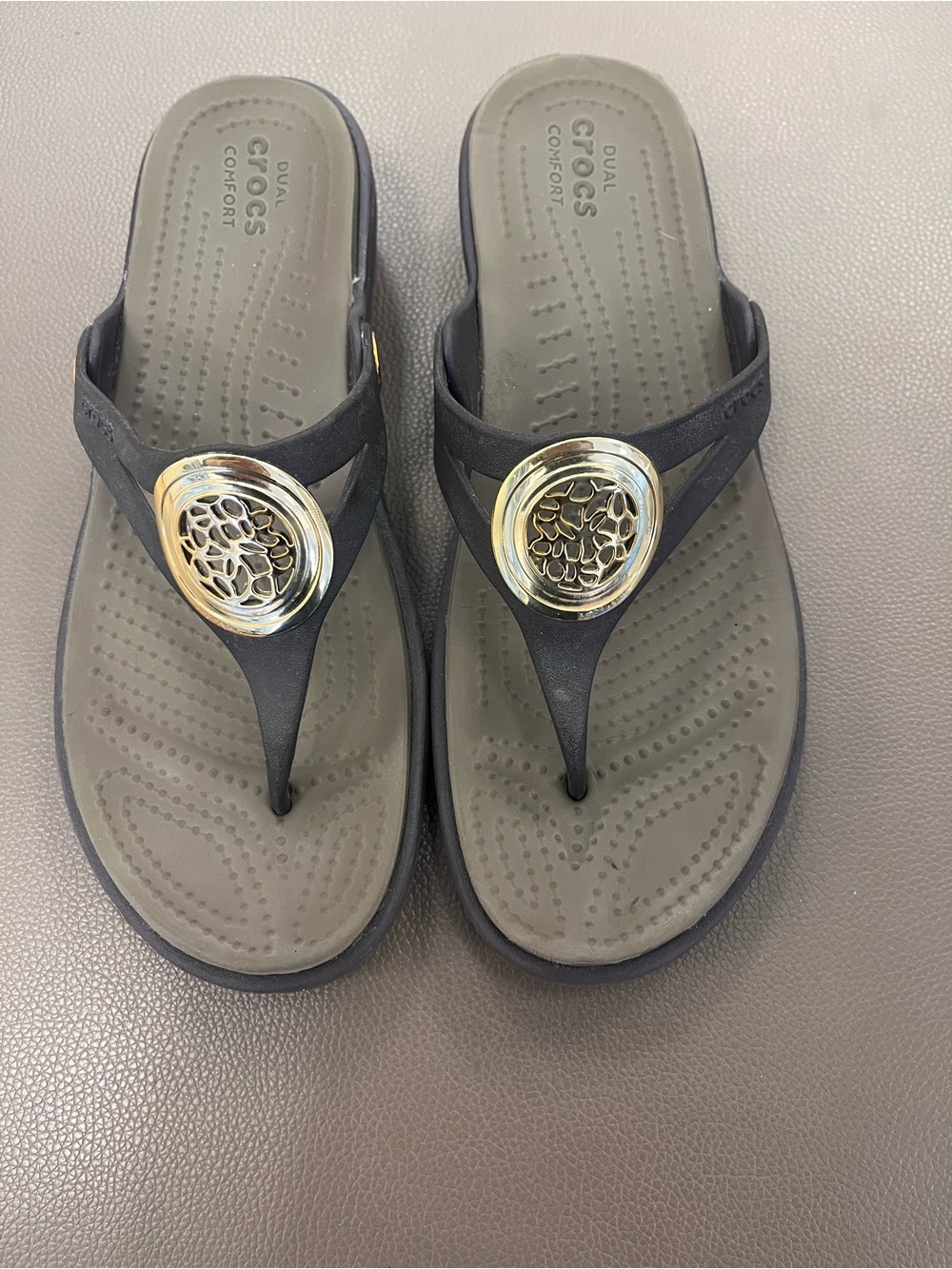 Crocs Sanrah Gold Medallion  Wedge Flip Sandals Size 7